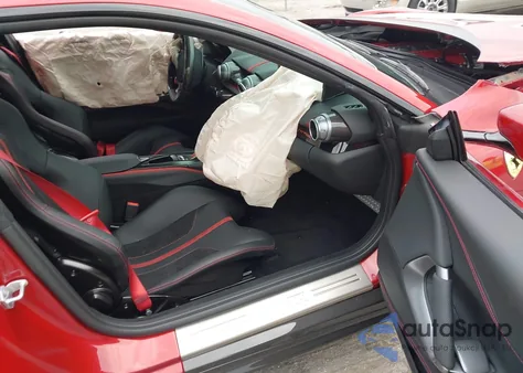 2020 Ferrari 812 Superfast z USA, uszkodzony, nr VIN ZFF83CLA5L0248976